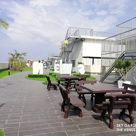 Ulike Homestay-3Room-4 King Size Bed-The Venus Sitiawan Exterior photo